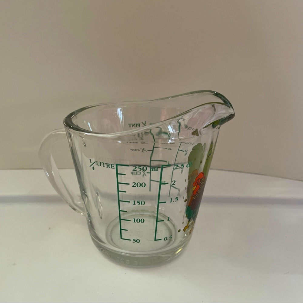 Anchor Hocking One Cup Glass Chicken Measuring Cup - Picture 3 of 4